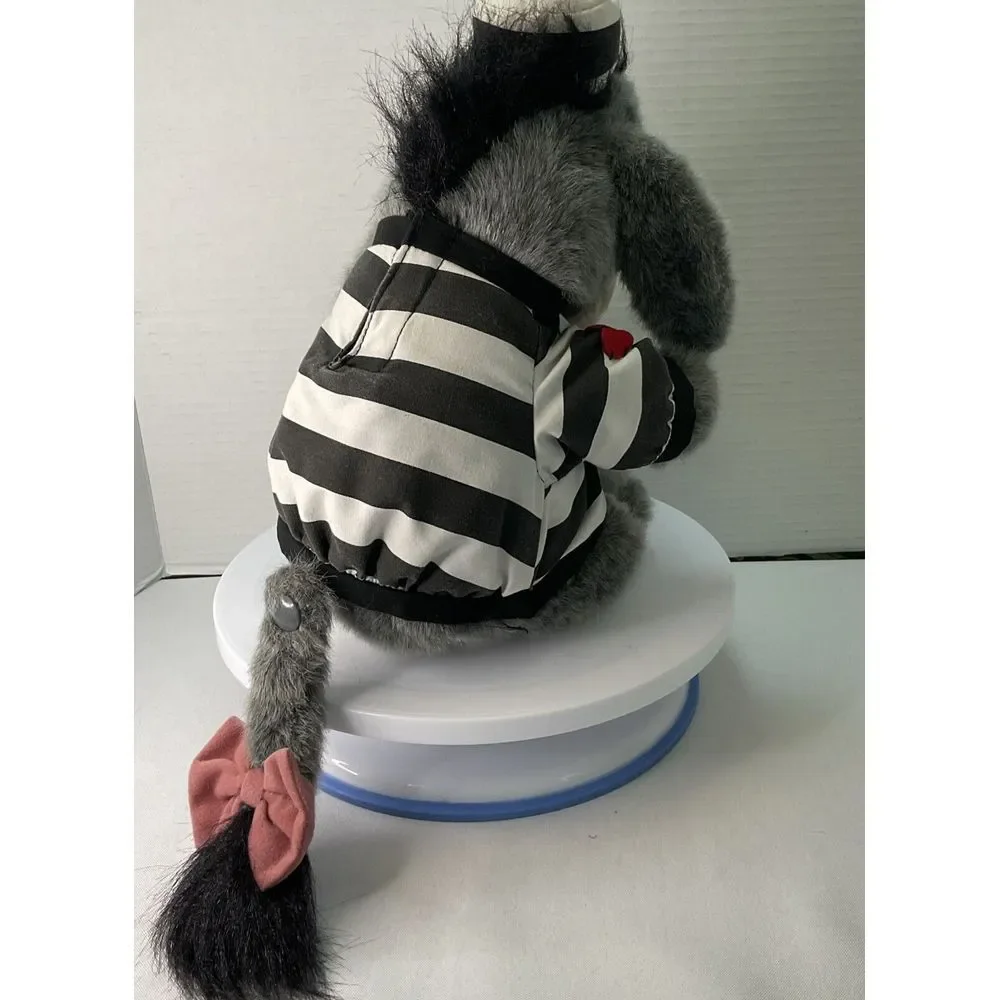 Disney Store Eeyore Prisoner Of‎ Love Plush 11